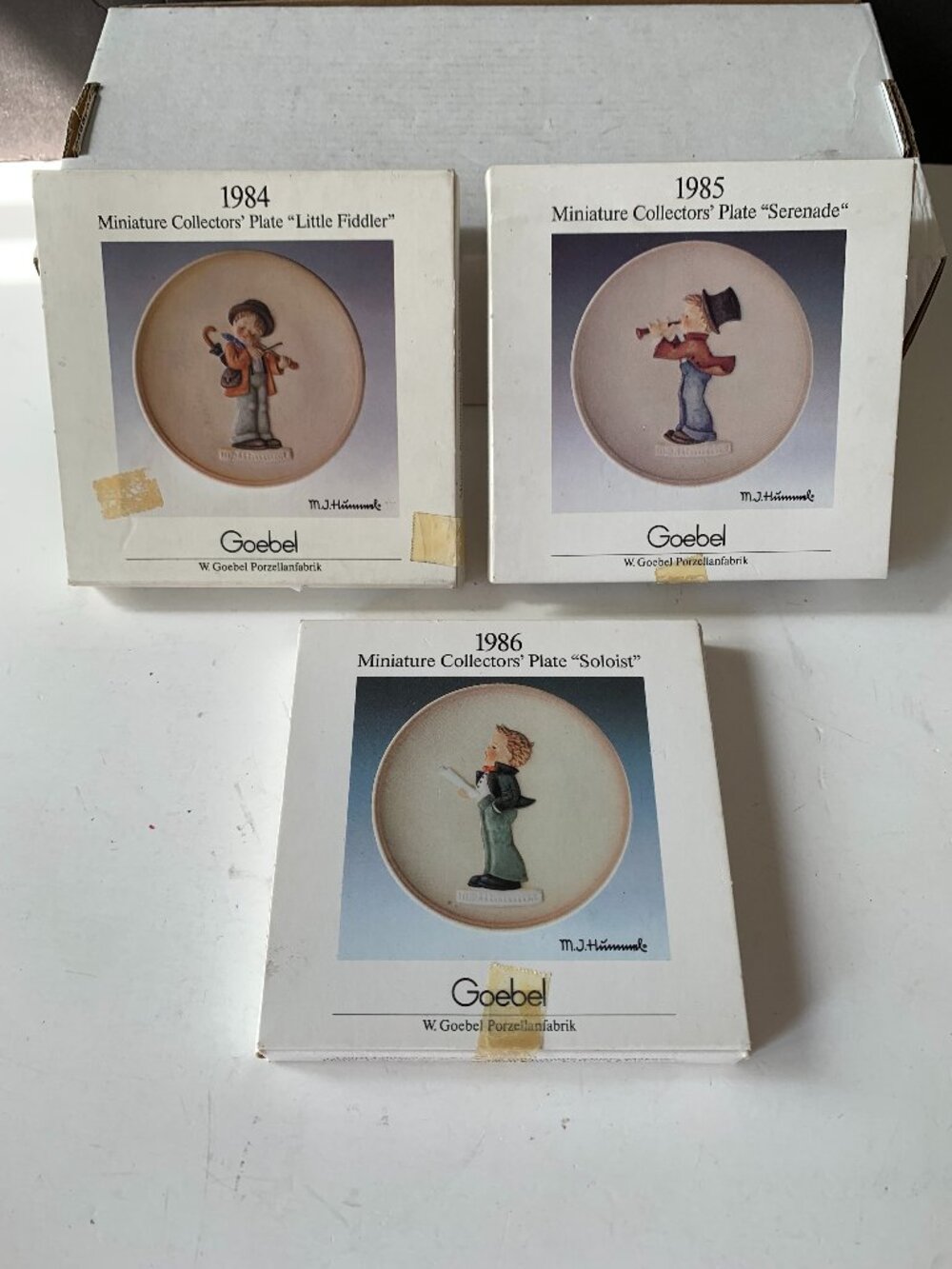 SET OF 3 GOEBEL MINIATURE COLLECTORS' PLATES – 1984, 1985 & 1986 – NEW IN BOX
